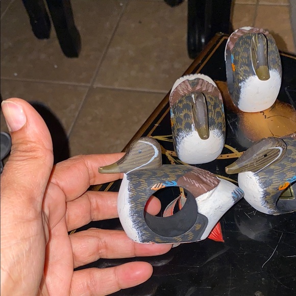 BX51 Vintage Hand-carved Duck Napkin Ring Holder Set Of 7 - Picture 3 of 5